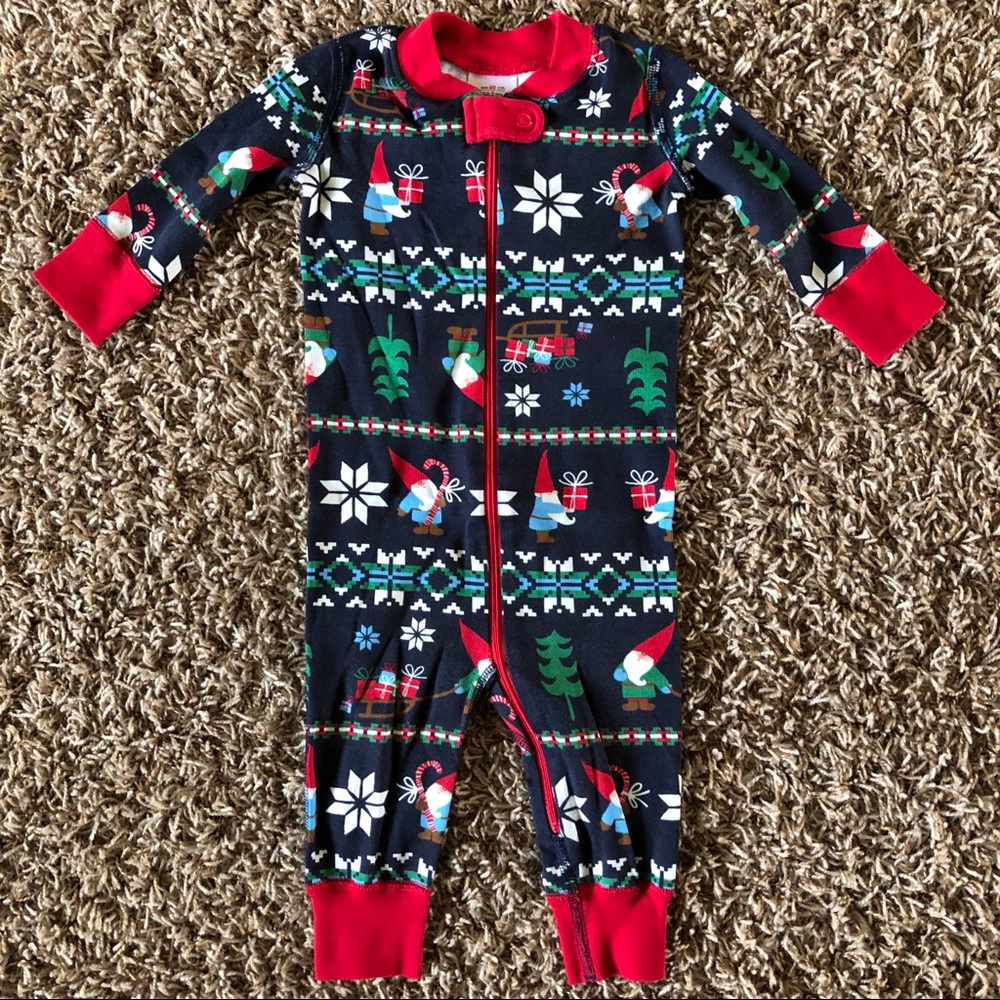 Hanna Andersson size 60 gnome pajamas